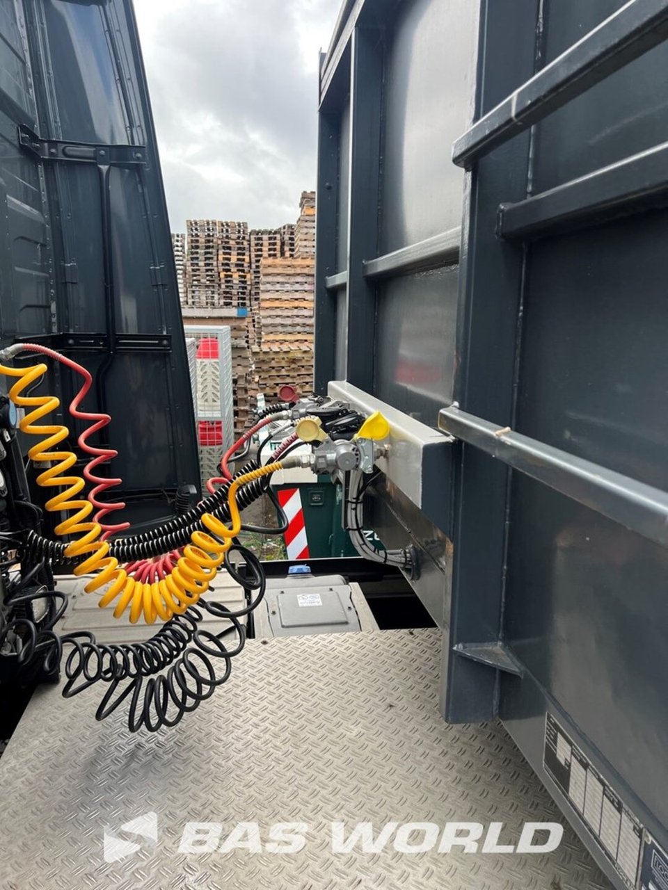 Floor FLO-12-20K1 Open Semi Trailer – foto 8 – kavel bij BAS World Auctions, Foxhol