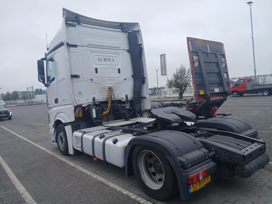 Mercedes Actros 1942 2xTanks Cruise Control SSC – foto 4 – kavel bij BAS World Auctions, Veghel
