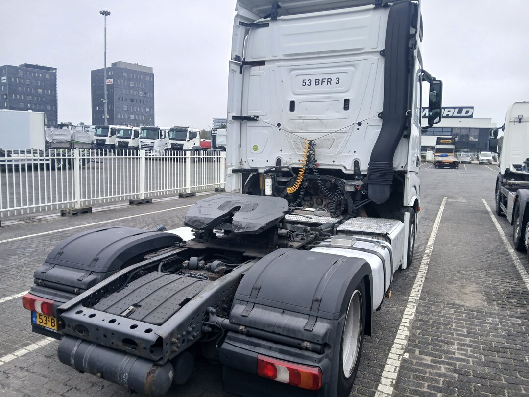 Mercedes Actros 1942 2xTanks Cruise Control SSC – foto 3 – kavel bij BAS World Auctions, Veghel