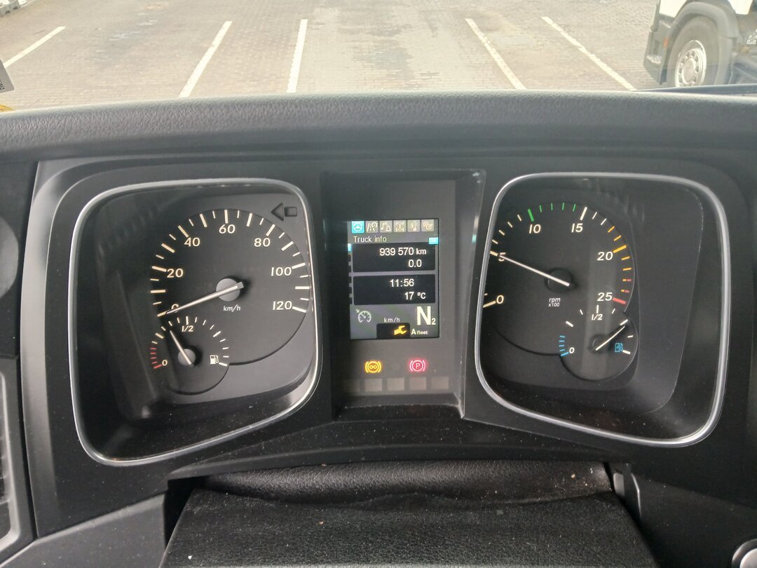 Mercedes Actros 1942 2xTanks Cruise Control SSC – foto 6 – kavel bij BAS World Auctions, Veghel