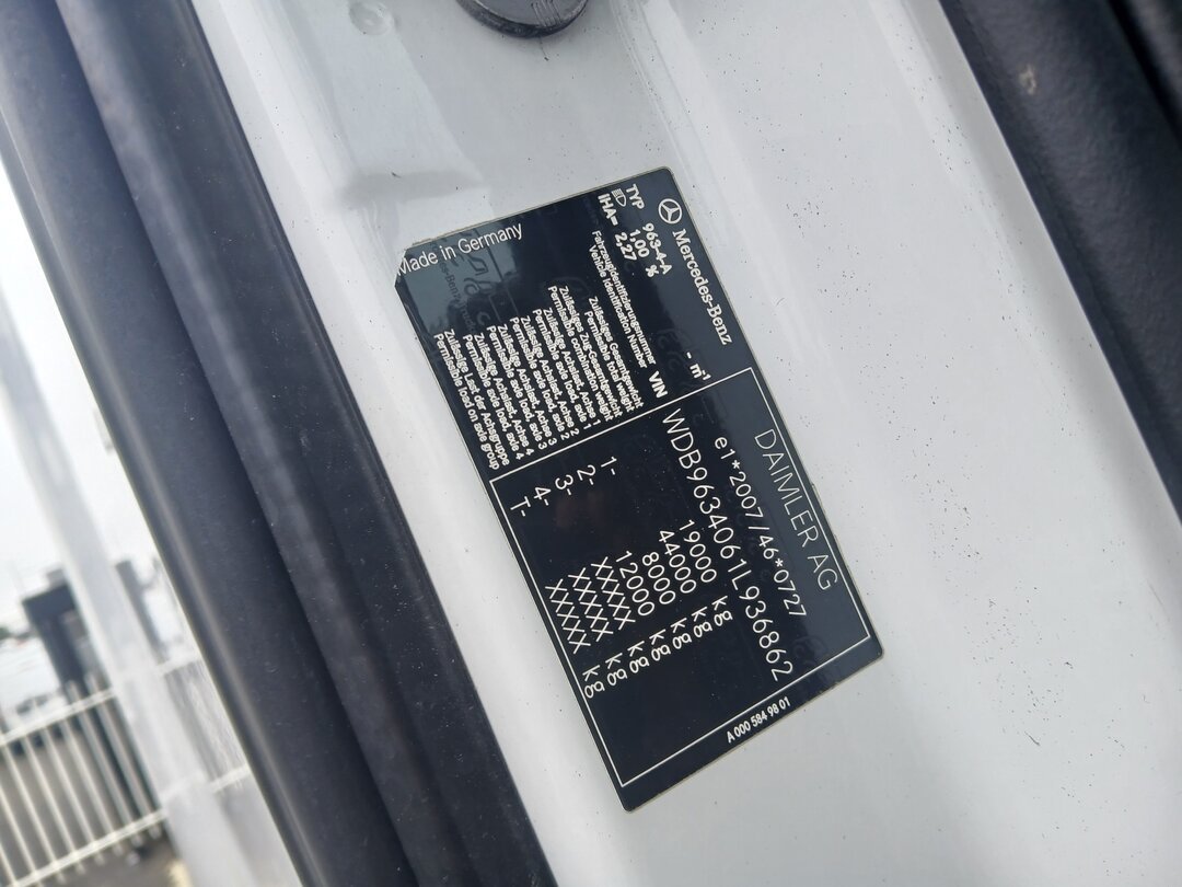 Mercedes Actros 1942 2xTanks Cruise Control SSC – foto 10 – kavel bij BAS World Auctions, Veghel
