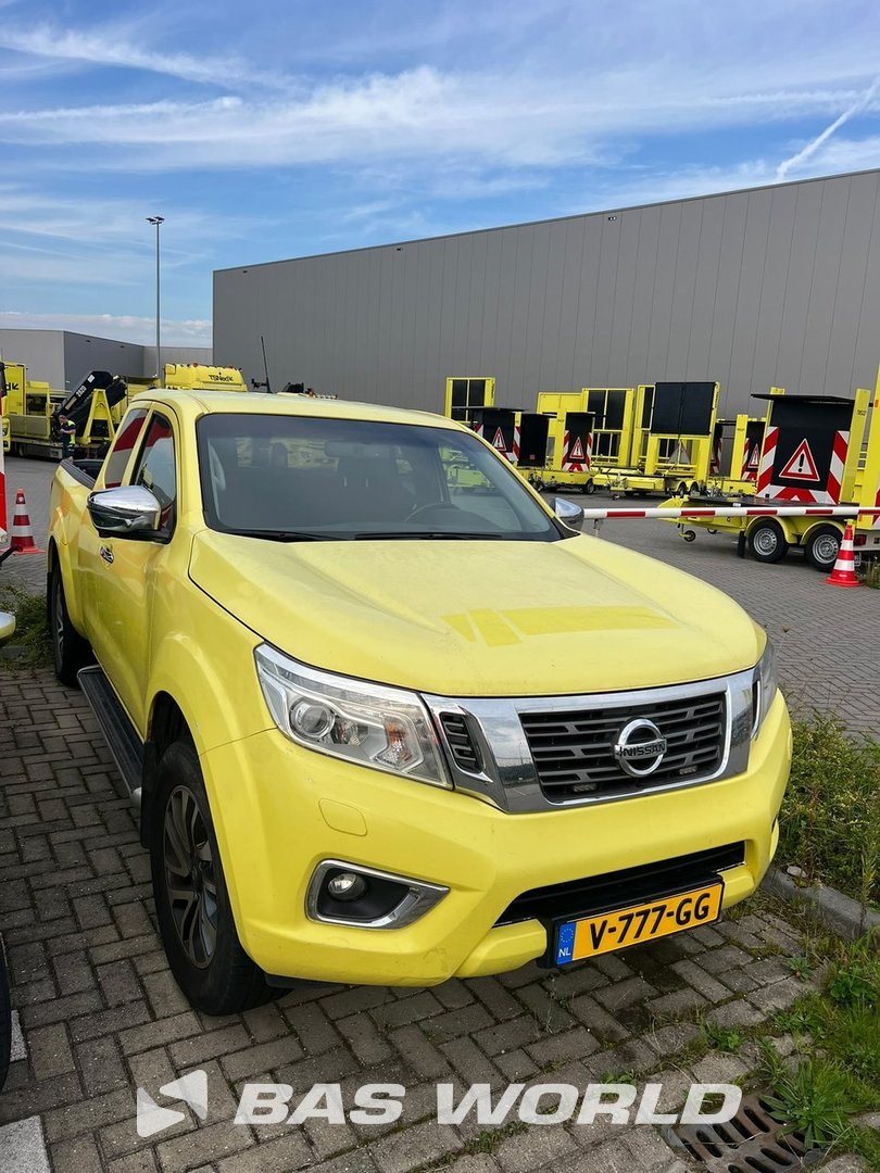 Nissan Navara 163pk Cruise Control Airco – foto 2 – kavel bij BAS World Auctions, Veghel