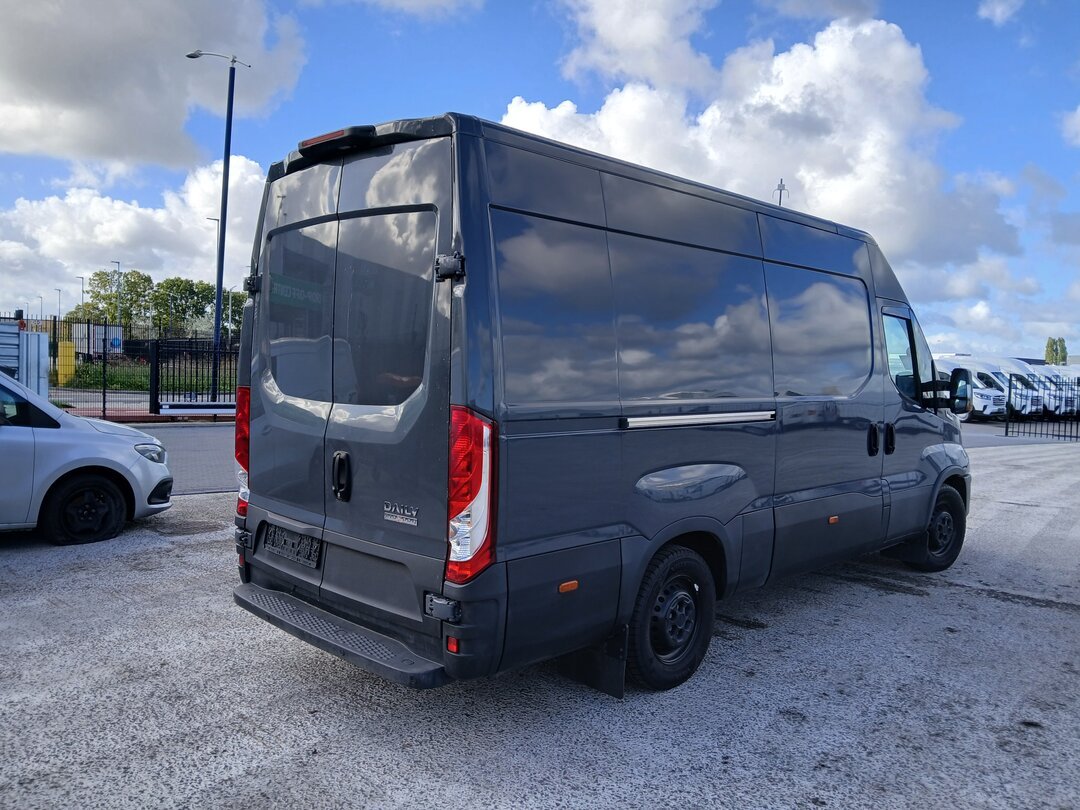 Iveco Daily 35S18 L2H2 Refrigerated Dometic Frigo 0°C – foto 4 – kavel bij BAS World Auctions, Veghel