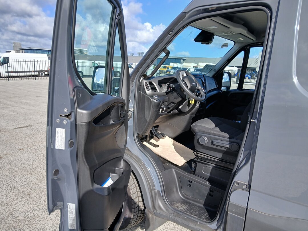 Iveco Daily 35S18 L2H2 Refrigerated Dometic Frigo 0°C – foto 10 – kavel bij BAS World Auctions, Veghel