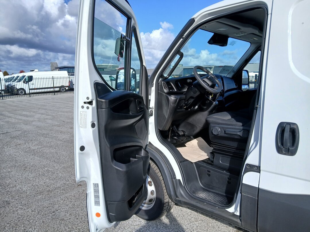 Iveco Daily 35S16 L1H1 Automatic 2024 – foto 9 – kavel bij BAS World Auctions, Veghel