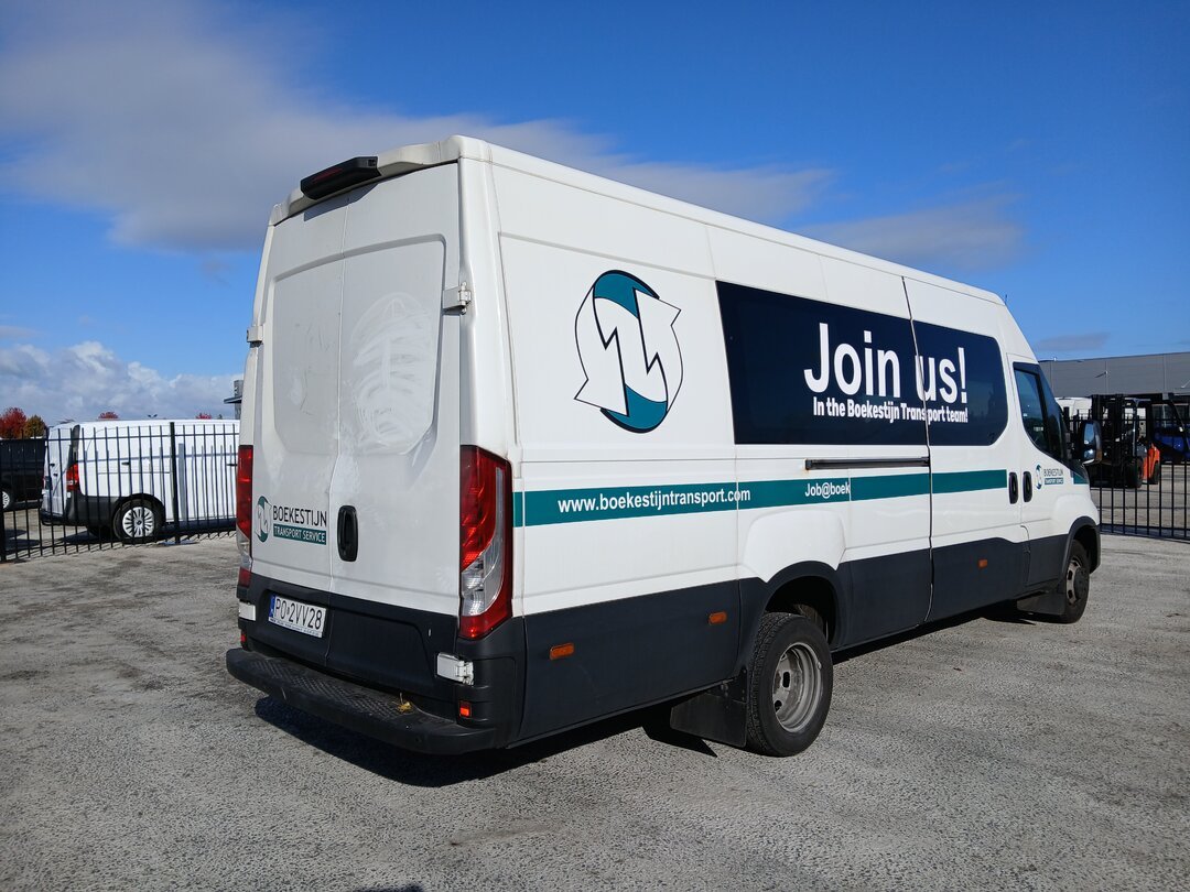 Iveco Daily 35S18 3.0L Automatic 9 Passenger 2021 – foto 4 – kavel bij BAS World Auctions, Veghel
