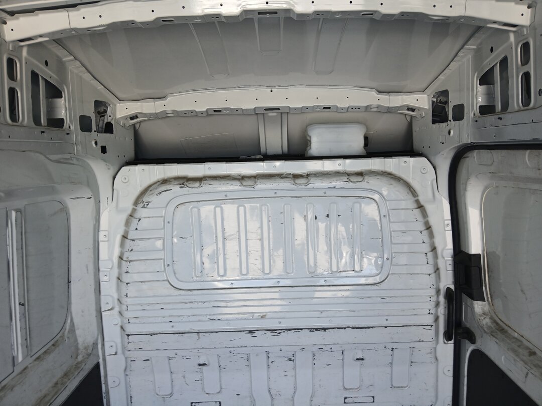 Maxus Deliver 9 L3H3 Diesel 150hp Closed van – foto 8 – kavel bij BAS World Auctions, Veghel