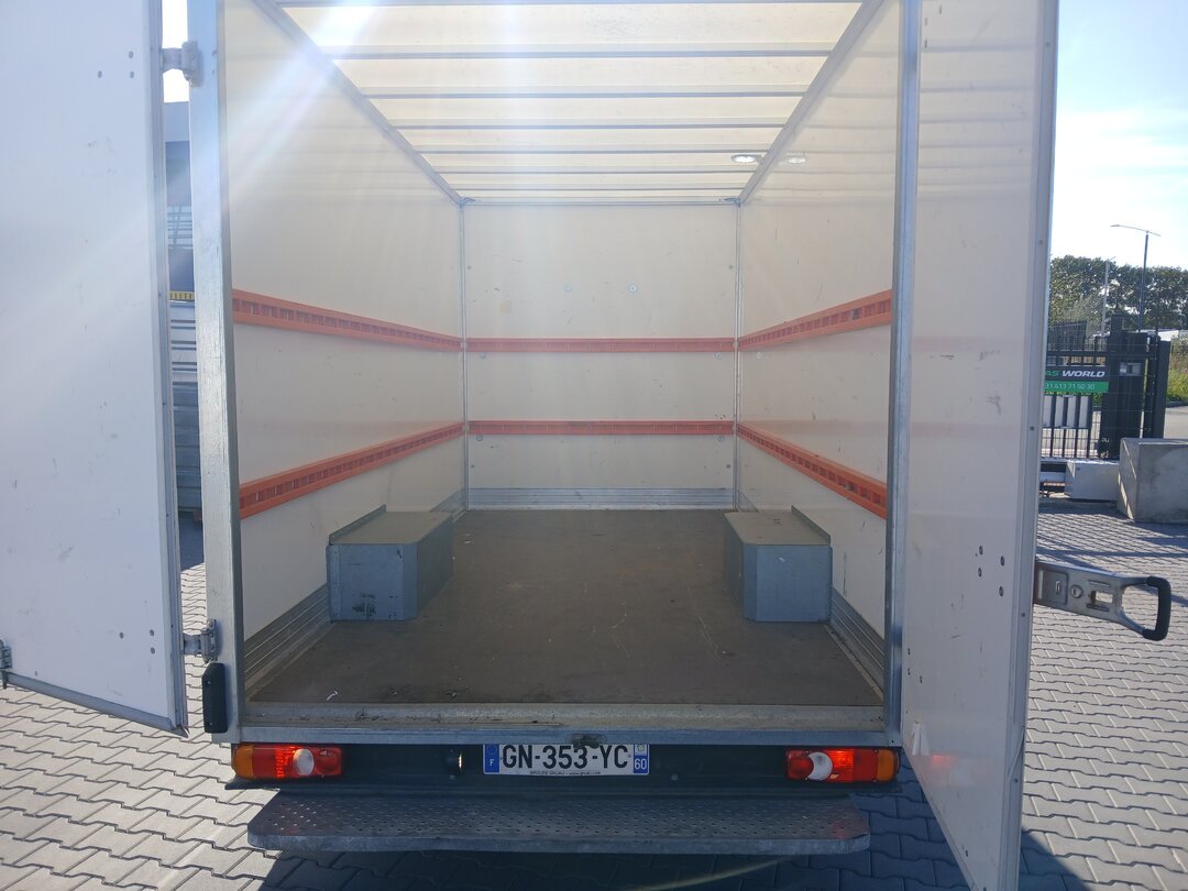 Renault Master Closed box 2023 – foto 7 – kavel bij BAS World Auctions, Veghel