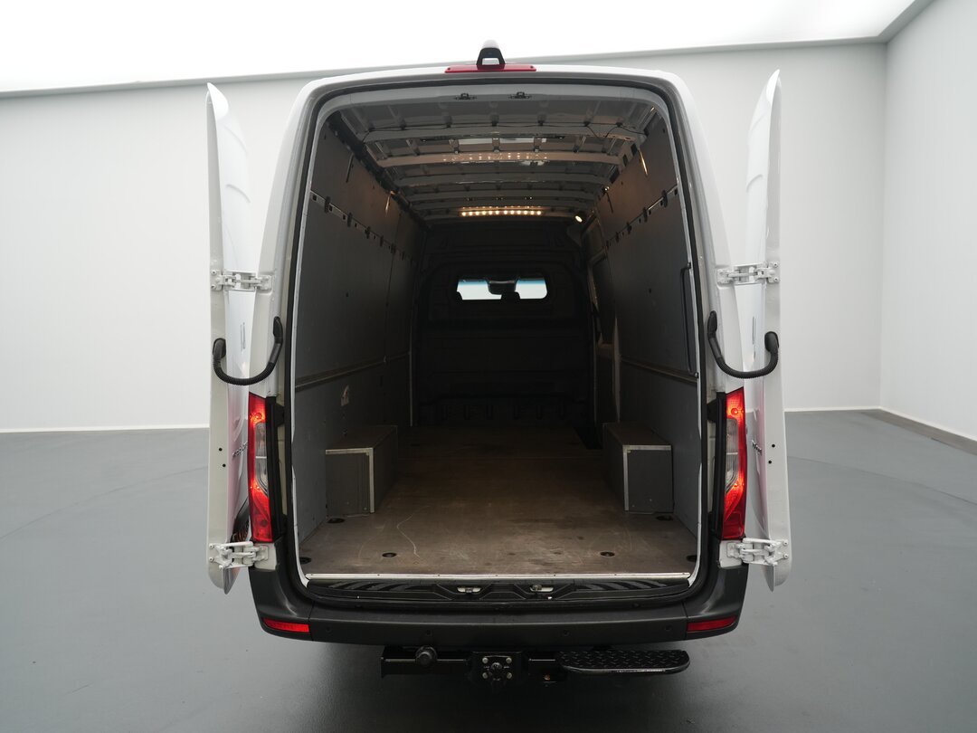 Mercedes Sprinter 317 CDI Closed van Automaat L3H2 AC/Climate 3,5t Trekhaak MBUX Carplay Camera Parkeersensoren Euro6 L3 – foto 8 – kavel bij BAS World Auctions, Veghel