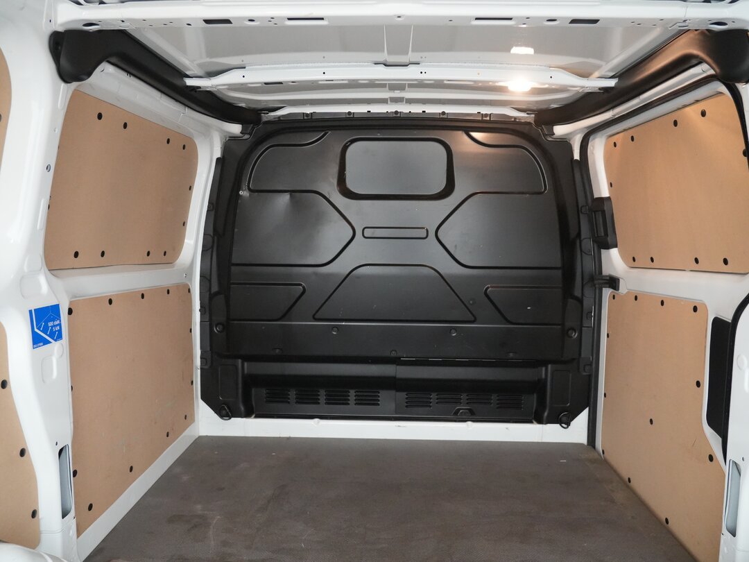 Ford Transit Custom 130PK Closed van L1H1 Airco Navi Cruise Camera Euro6 – foto 10 – kavel bij BAS World Auctions, Veghel