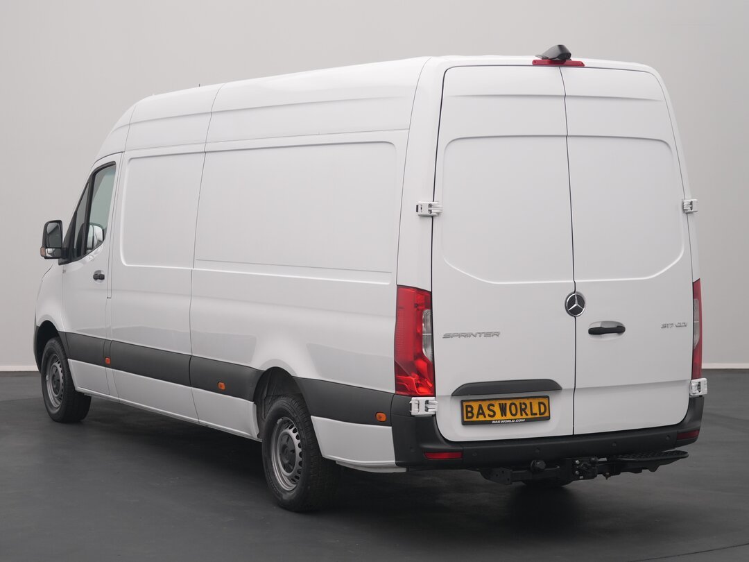 Mercedes Sprinter 317 CDI Closed van Automaat L3H2 AC/Climate 3,5t Trekhaak MBUX Carplay Camera Parkeersensoren Euro6 L3 – foto 5 – kavel bij BAS World Auctions, Veghel