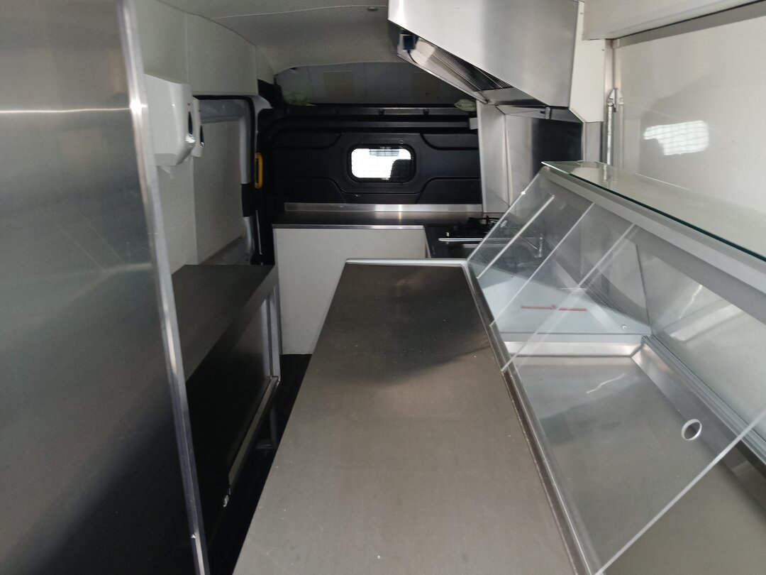Ford Transit FOODTRUCK L4H3 155PK Closed van 2014 MOT 22-02-2027 – foto 8 – kavel bij BAS World Auctions, Veghel