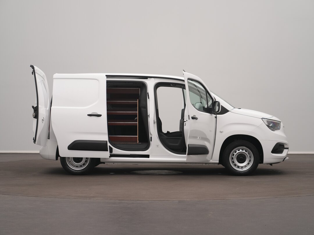 Opel Combo 102pk Closed van L1H1 Airco Navi Carplay Cruise Parkeersensoren Euro6 L1 Compact – foto 6 – kavel bij BAS World Auctions, Veghel