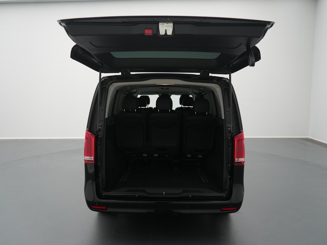 Mercedes V-Klasse 250 Passenger transport Automaat XL Personenvervoer AC/Climate 10"MBUX Carplay Navi Camera LED Euro6 L3H1 – foto 8 – kavel bij BAS World Auctions, Veghel