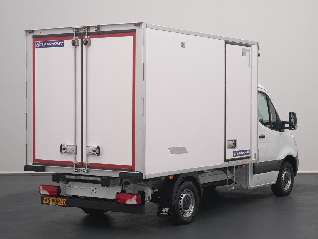 Mercedes Sprinter 317 CDI Closed box refrigerated Automaat Koel/Vrieswagen Achterdeuren Thermo King AC/Climate MBUX Carplay Navi Camera Euro6 Koel… – foto 2 – kavel bij BAS World A