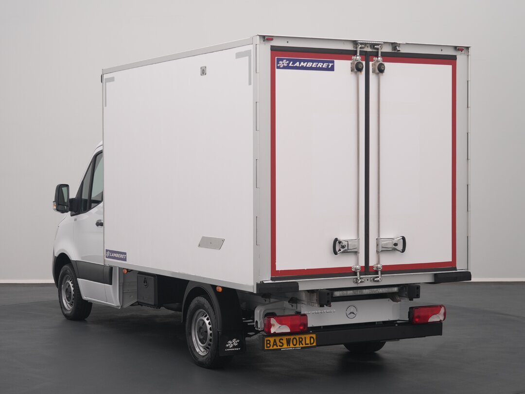 Mercedes Sprinter 317 CDI Closed box refrigerated Automaat Koel/Vrieswagen Achterdeuren Thermo King AC/Climate MBUX Carplay Navi Camera Euro6 Koel… – foto 5 – kavel bij BAS World A
