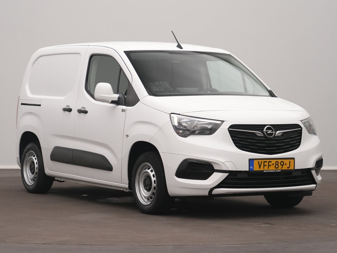 Opel Combo 102pk Closed van L1H1 Airco Navi Carplay Cruise Parkeersensoren Euro6 L1 Compact – foto 4 – kavel bij BAS World Auctions, Veghel