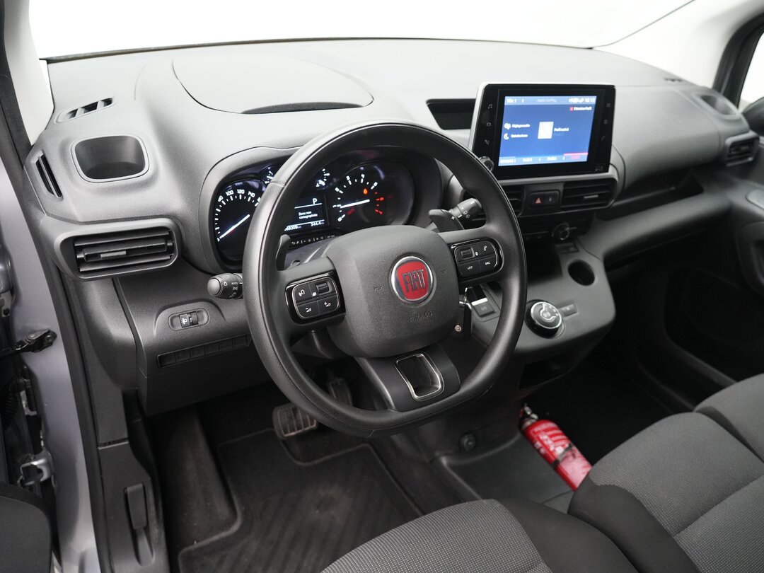 Fiat Doblo 130pk Closed van Automaat L2H1 Airco Navi Carplay Camera Cruise Euro6 Maxi – foto 3 – kavel bij BAS World Auctions, Veghel