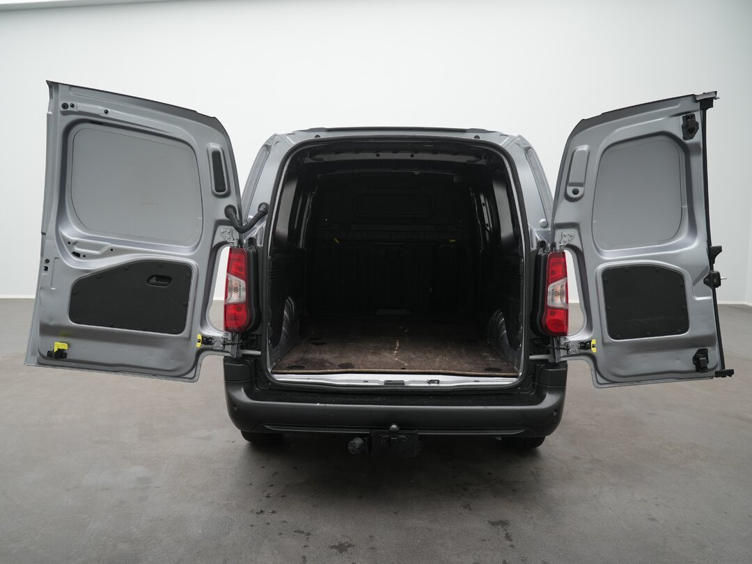 Fiat Doblo 130pk Closed van Automaat L2H1 Airco Navi Carplay Camera Cruise Euro6 Maxi – foto 7 – kavel bij BAS World Auctions, Veghel