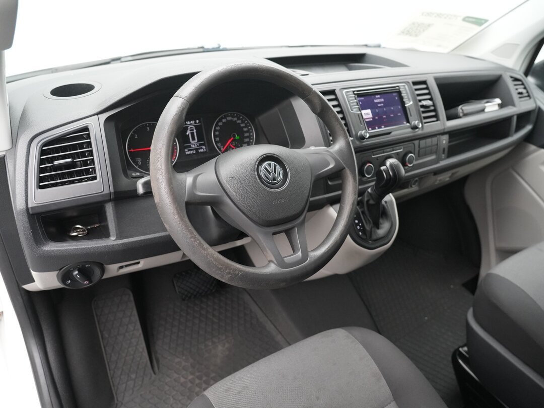 Volkswagen TRANSPORTER 2.0 TDI 150pk DSG L2H3 DC 3200 Trendline Executive+ – foto 8 – kavel bij BAS World Auctions, Veghel