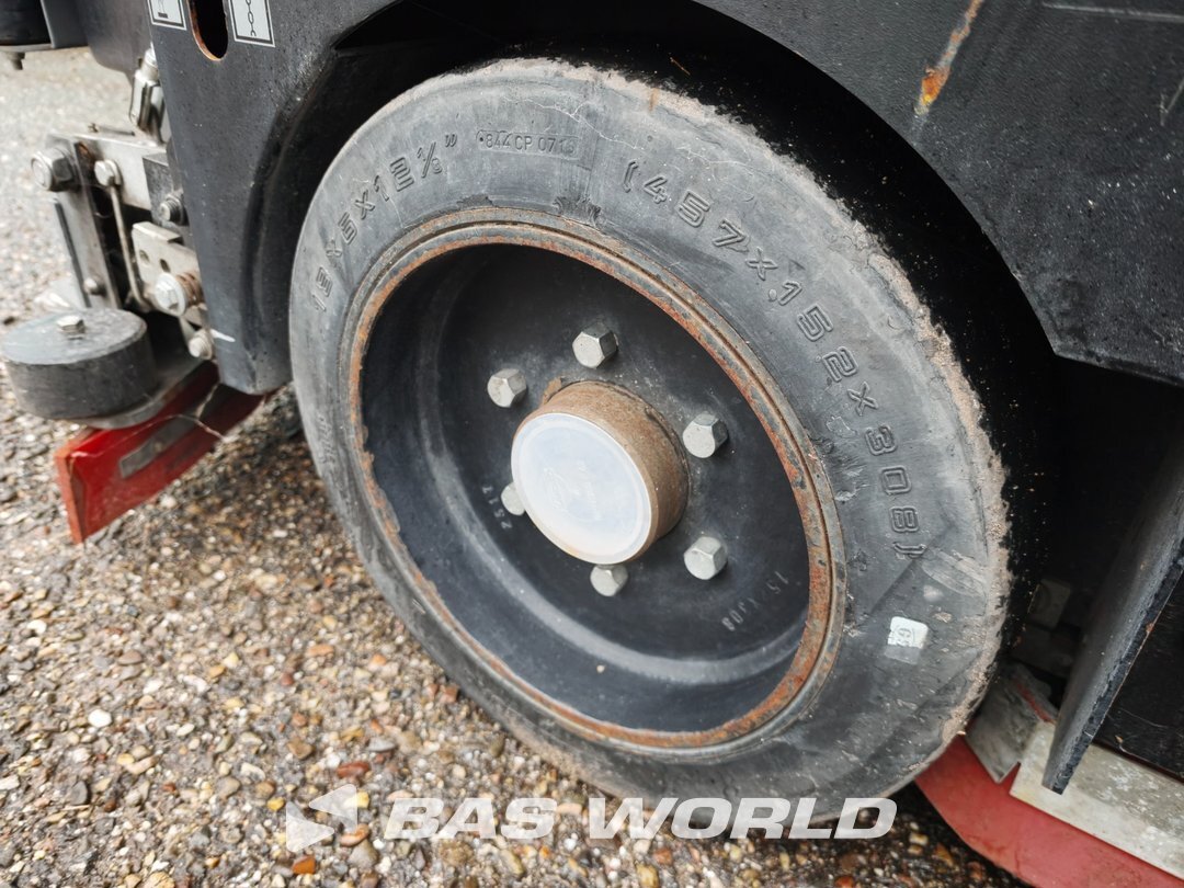Kärcher B 300 R LPG Sweeper Machine – foto 7 – kavel bij BAS World Auctions, Rotterdam