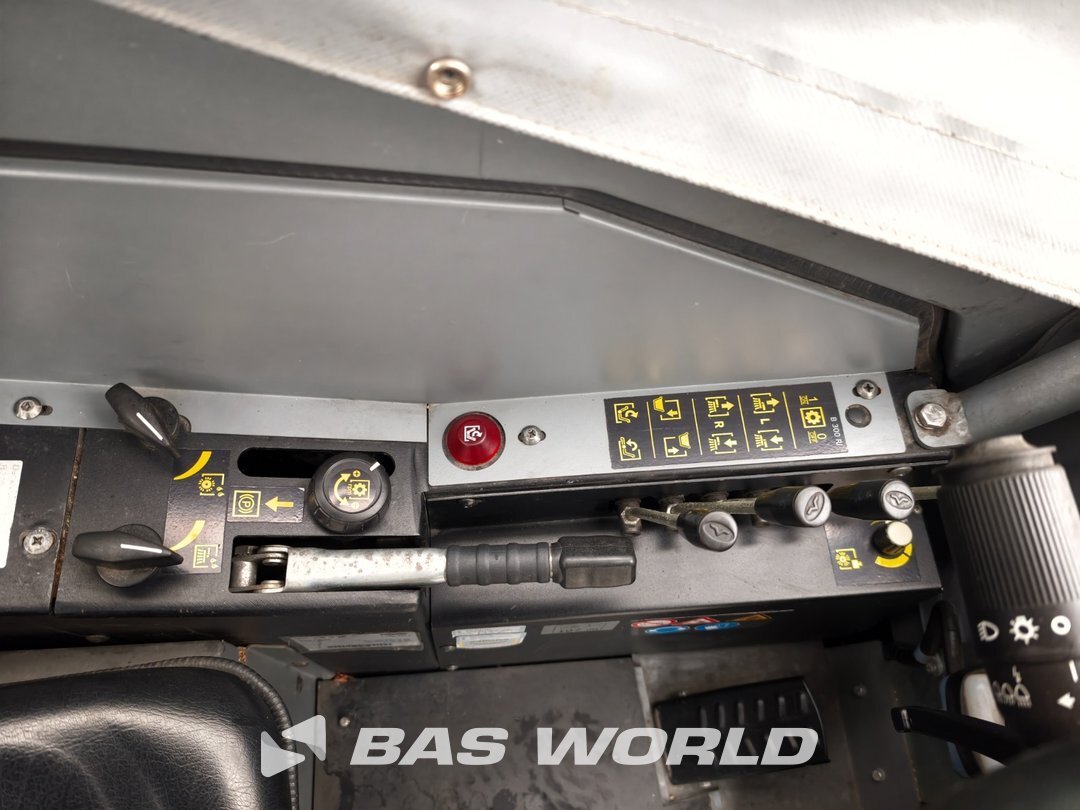Kärcher B 300 R LPG Sweeper Machine – foto 9 – kavel bij BAS World Auctions, Rotterdam