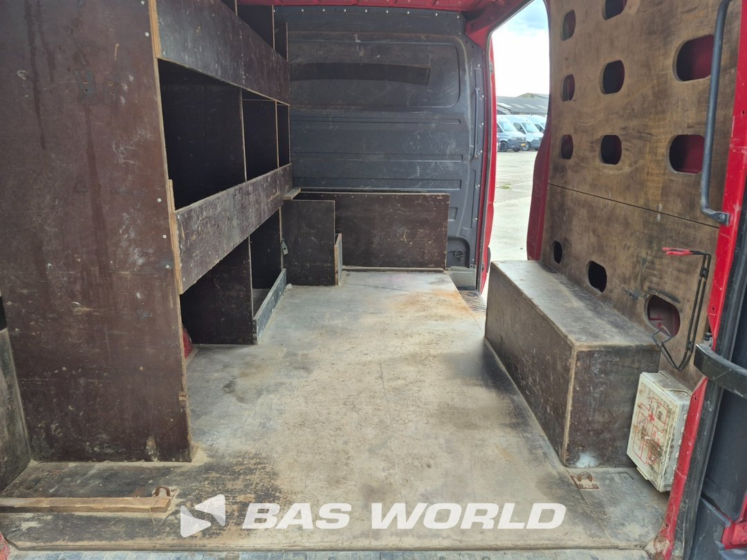 Mercedes Sprinter 210 CDI Closed Van – foto 8 – kavel bij BAS World Auctions, Rotterdam