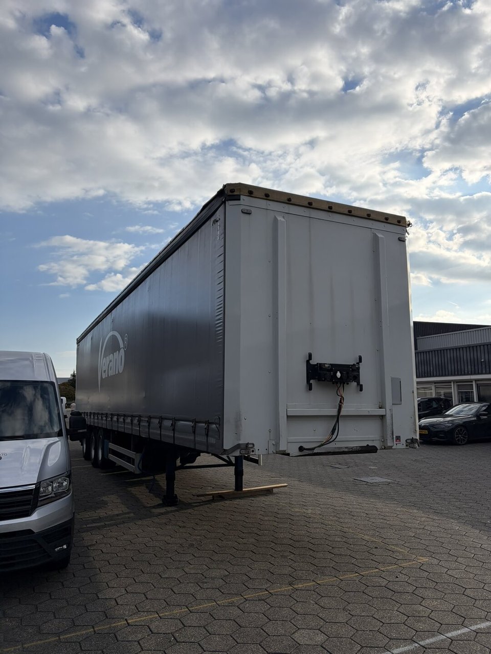 Pacton B3-001 Curtainsides Semi Trailer Full Air – foto 3 – kavel bij BAS World Auctions, Best