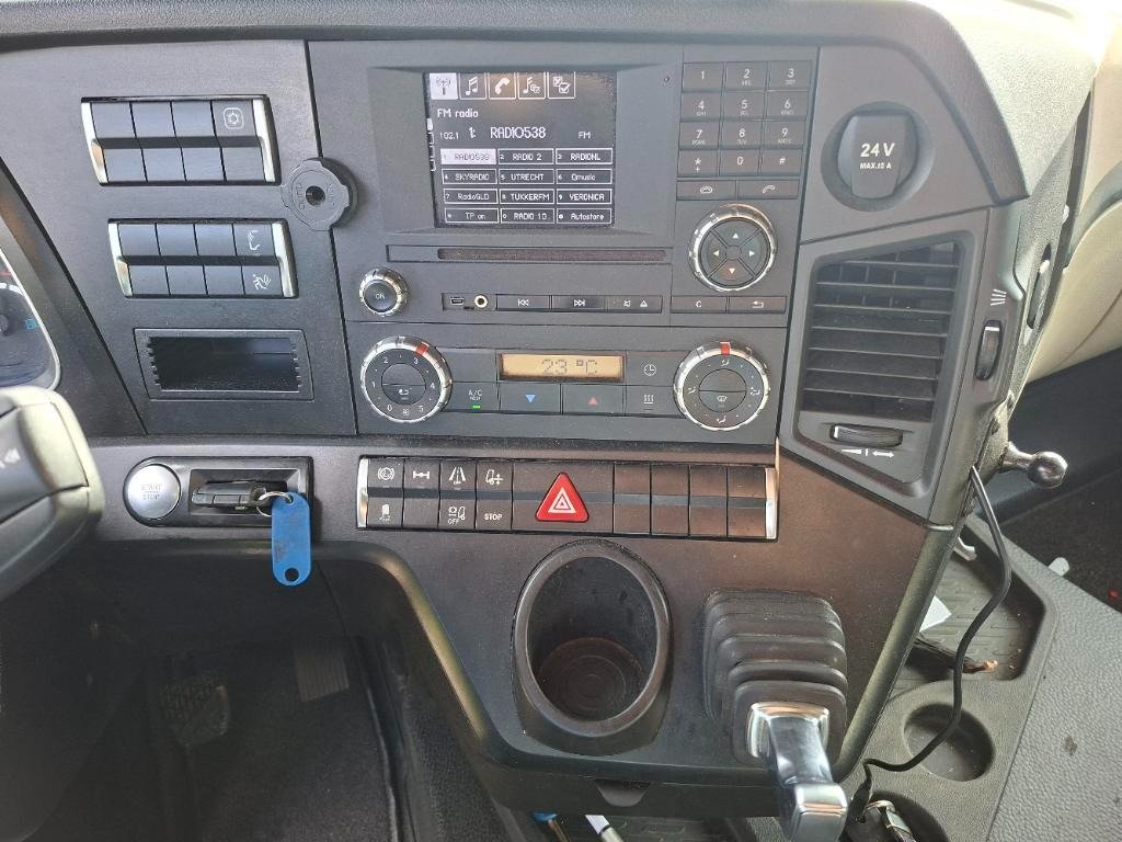 Mercedes Actros 1942 Stream Space Cab – foto 9 – kavel bij BAS World Auctions, Veghel