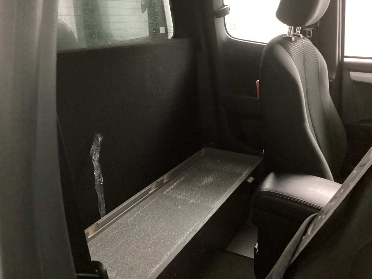 Isuzu D-Max 1.9 Extended Cab X-Country 2019 – foto 8 – kavel bij BAS World Auctions, Veghel