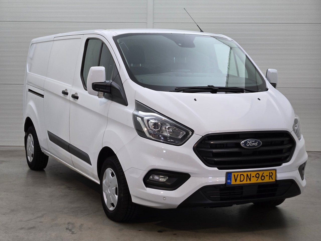 Ford Transit Custom 300 2.0 TDCI L2H1 Trend 2019 – foto 2 – kavel bij BAS World Auctions, Veghel