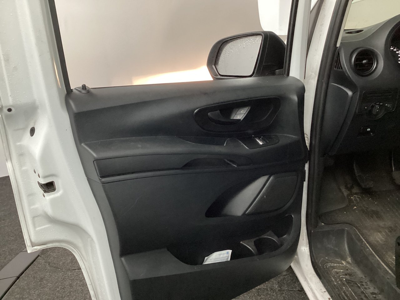 Mercedes-Benz Vito 110 CDI Functional Extra Lang 2020 – foto 9 – kavel bij BAS World Auctions, Veghel