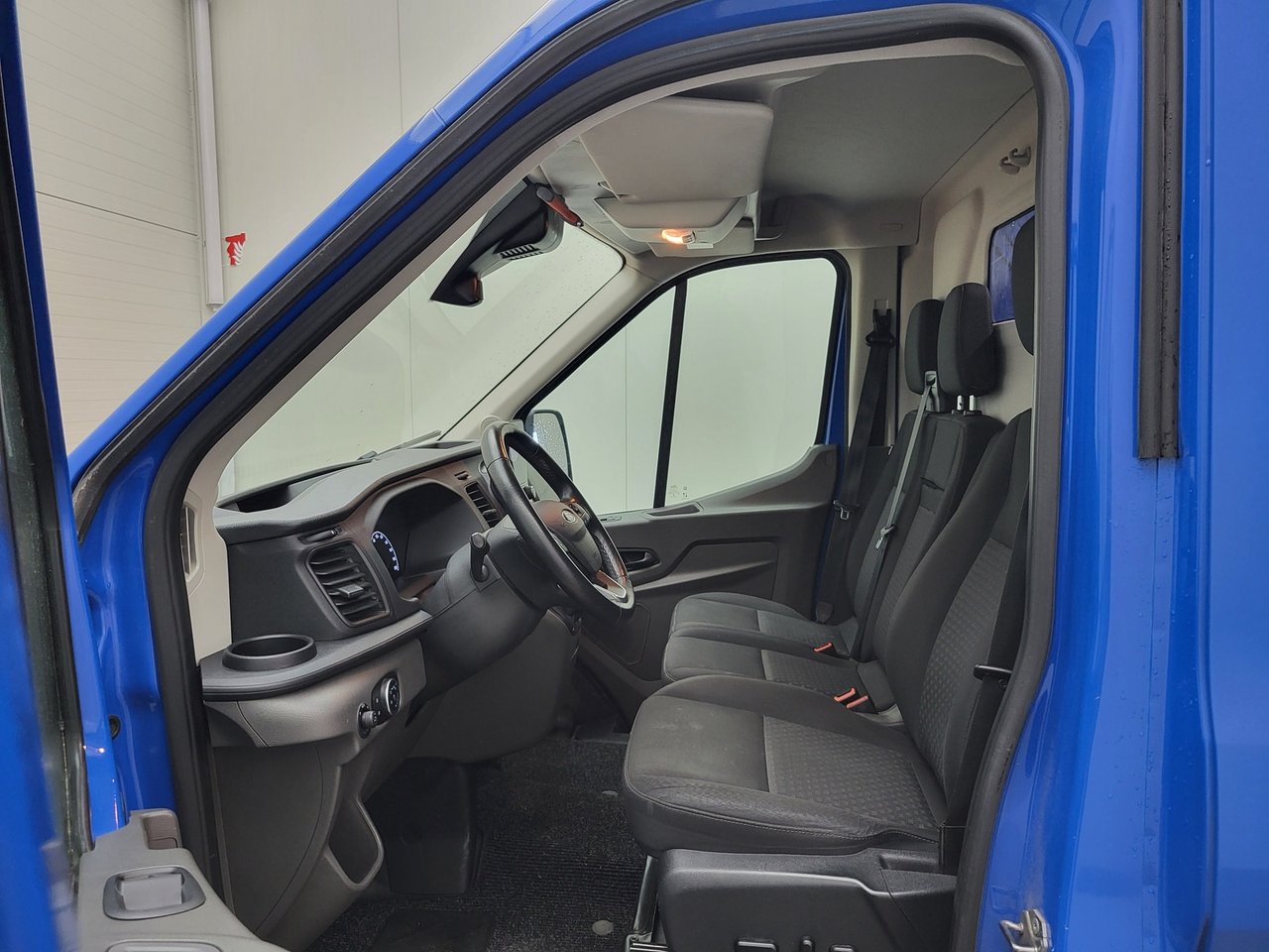 Ford Transit 350 2.0 TDCI L3H2 Trend MHEV RWD 2021 – foto 5 – kavel bij BAS World Auctions, Veghel