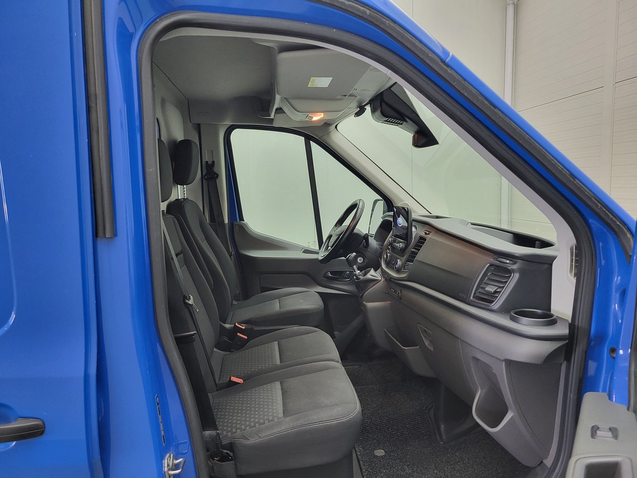 Ford Transit 350 2.0 TDCI L3H2 Trend MHEV RWD 2021 – foto 8 – kavel bij BAS World Auctions, Veghel