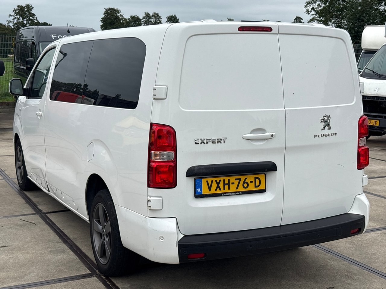 Peugeot Expert 2.0 BlueHDI 180 Long Premium DC 2020 – foto 4 – kavel bij BAS World Auctions, Veghel