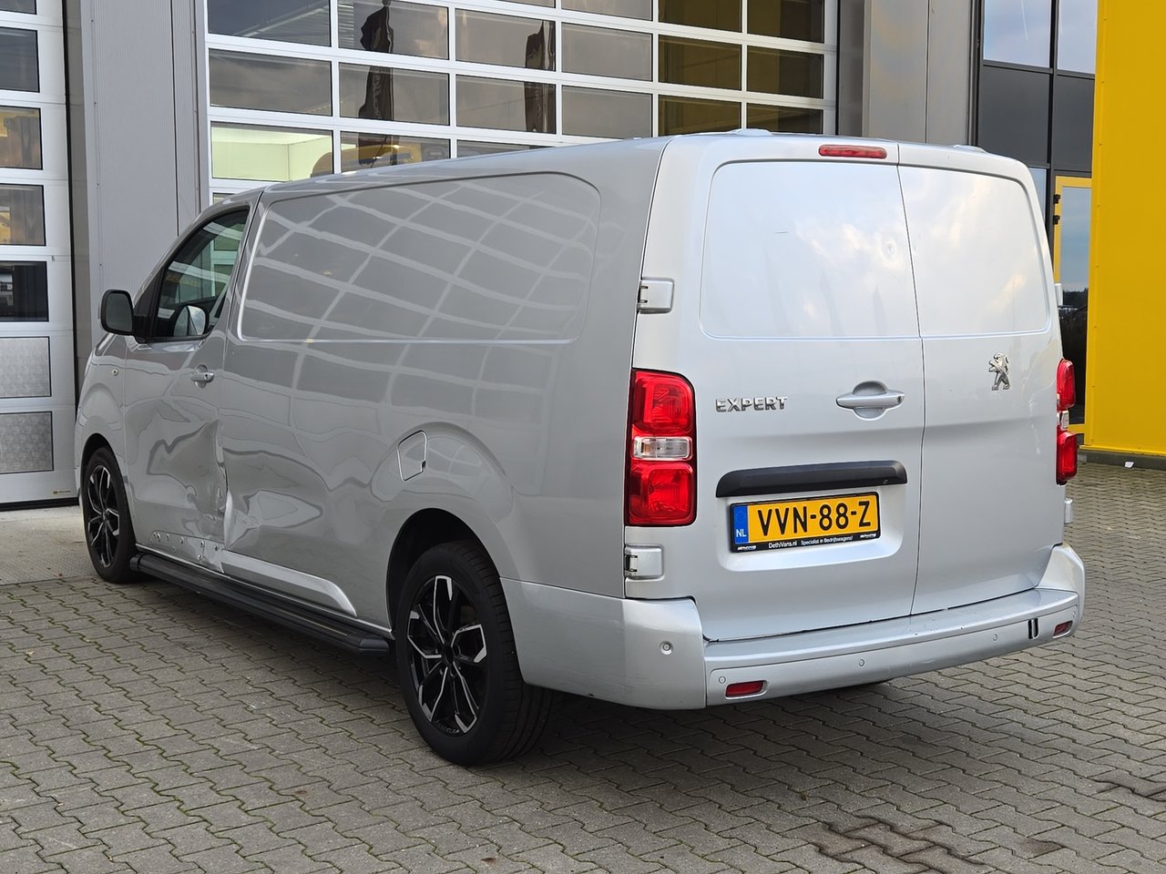 Peugeot Expert 231L 2.0 BlueHDI 120 Pro 2017 – foto 4 – kavel bij BAS World Auctions, Veghel