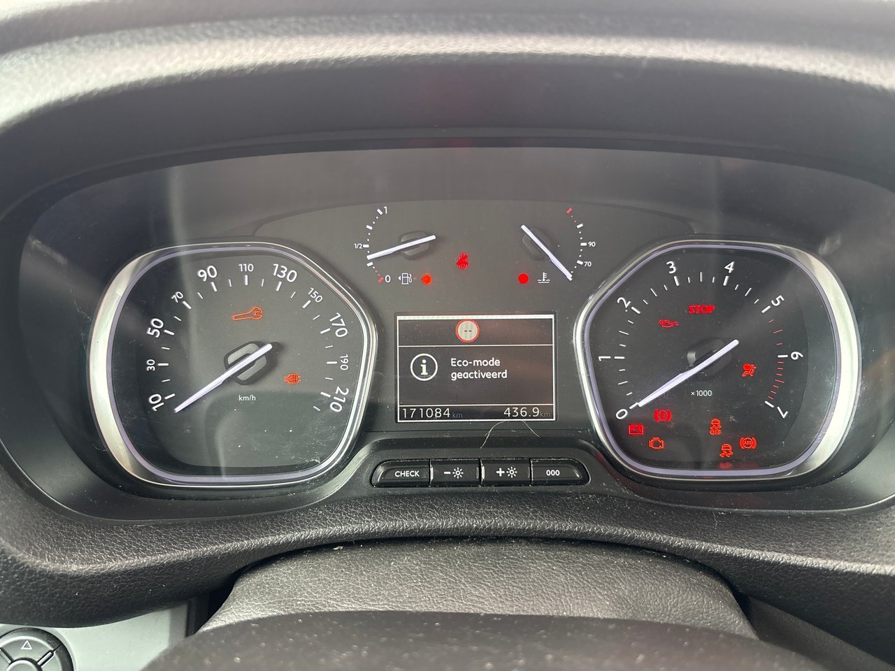 Peugeot Expert 2.0 BlueHDI 180 Long Premium DC 2020 – foto 7 – kavel bij BAS World Auctions, Veghel