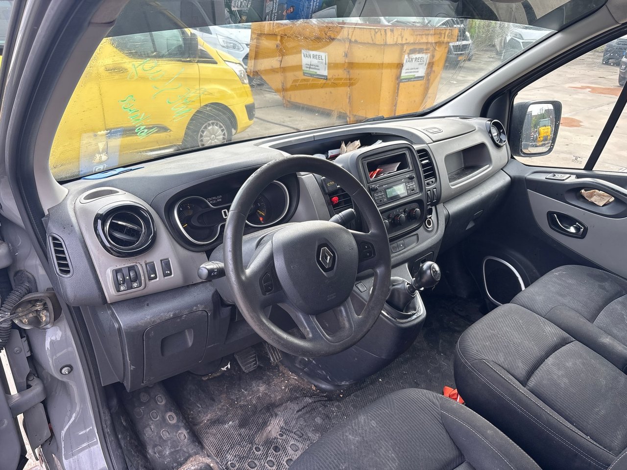 Renault Trafic 1.6 dCi T29 L2H1 Comfort 2015 – foto 8 – kavel bij BAS World Auctions, Veghel