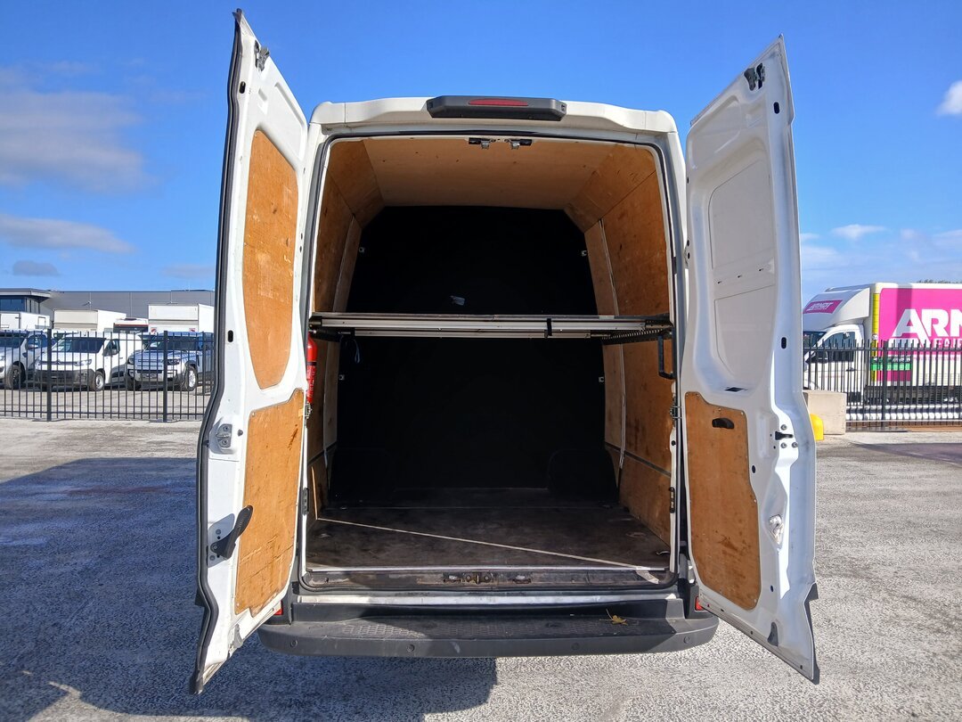 Iveco Daily Automatic L4 9 Passenger transport ACC – foto 8 – kavel bij BAS World Auctions, Veghel