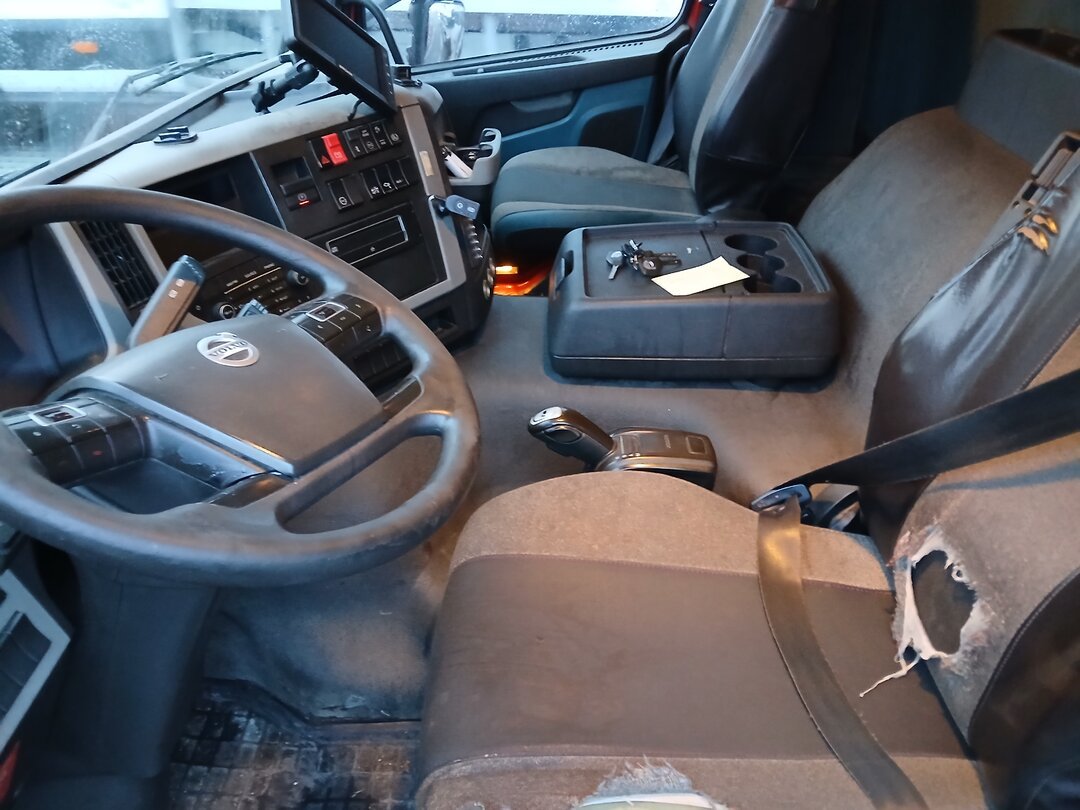 Volvo FM 370 Containersystem Truck Cruise Control Day Cab – foto 5 – kavel bij BAS World Auctions, Veghel