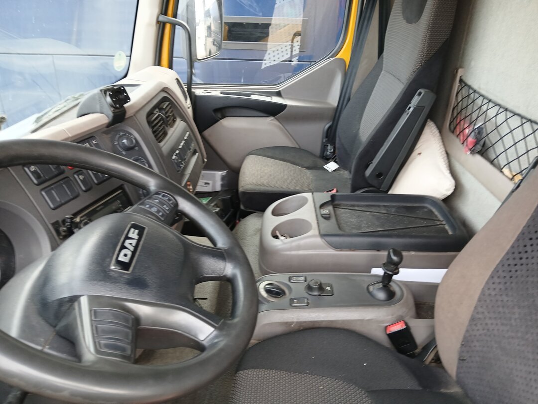 DAF LF 290 Curtainsides Truck ACC Taillift Day Cab – foto 6 – kavel bij BAS World Auctions, Veghel