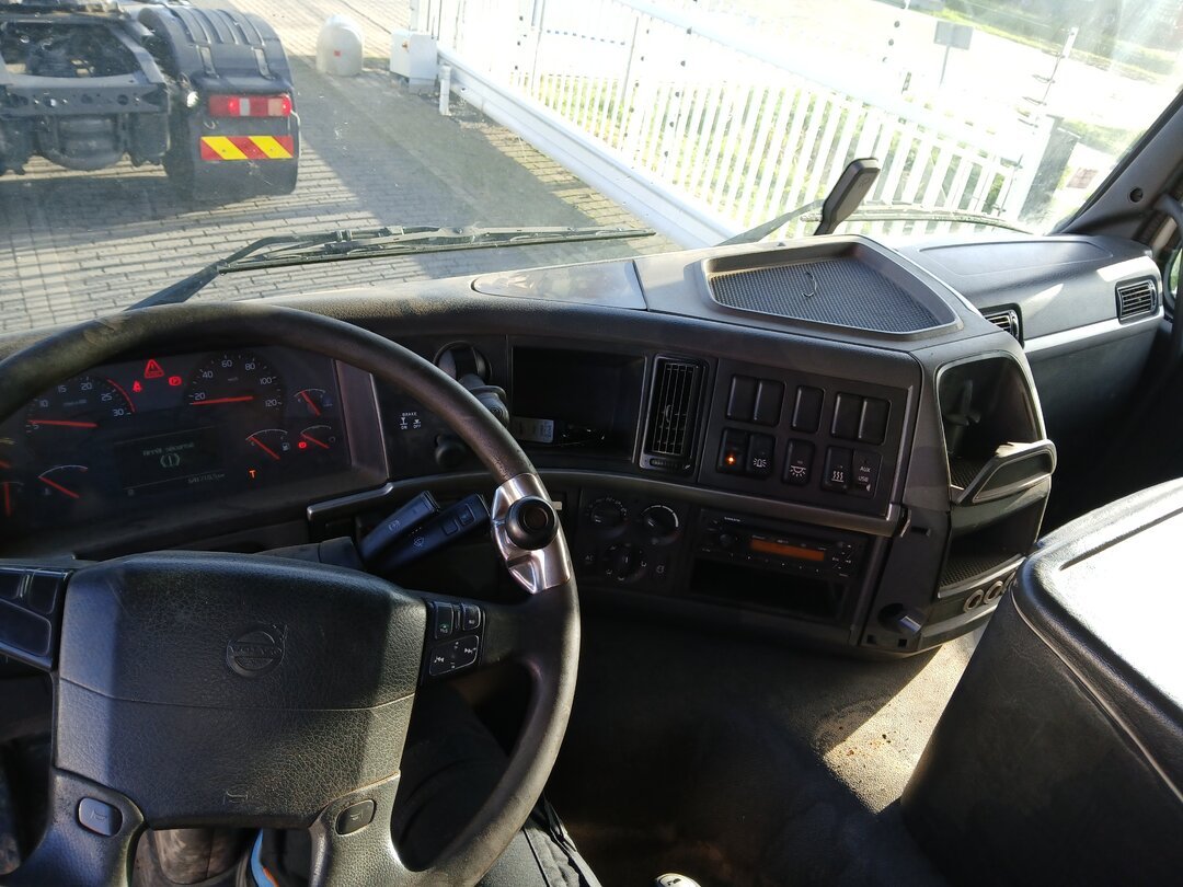 Volvo FMX 500 6x4 Chassis Truck Cruise Control Sleeper Cab – foto 7 – kavel bij BAS World Auctions, Veghel