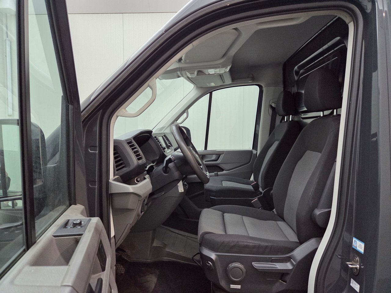 Volkswagen Crafter 35 2.0 TDI L3H3 Comfortline 2018 – foto 6 – kavel bij BAS World Auctions, Veghel