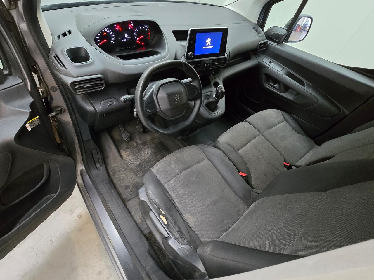 Peugeot Partner 1.6 BlueHDI Premium 2019 – foto 8 – kavel bij BAS World Auctions, Veghel