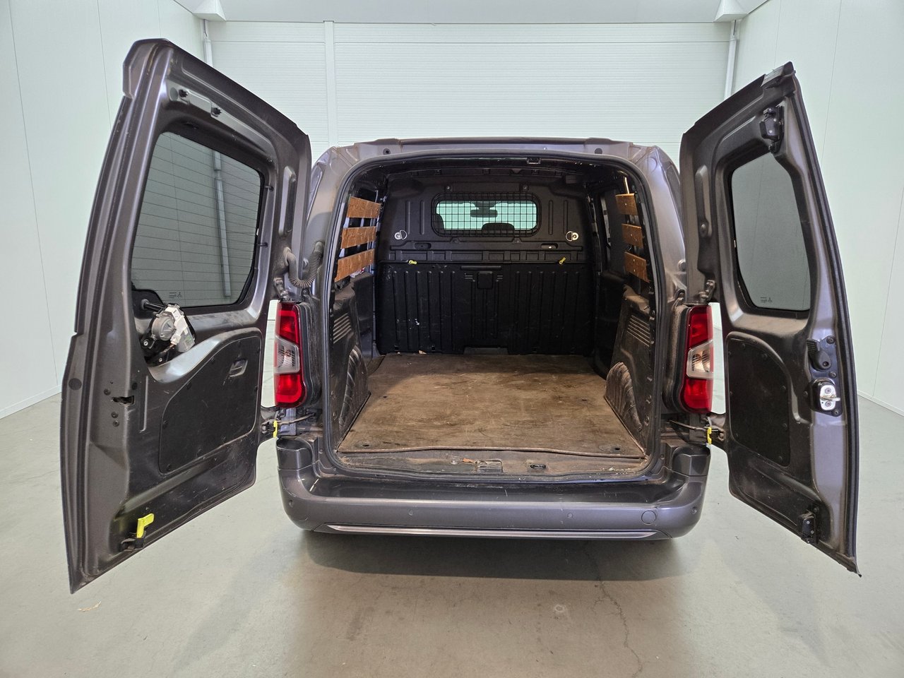 Peugeot Partner 1.6 BlueHDI Premium 2019 – foto 10 – kavel bij BAS World Auctions, Veghel