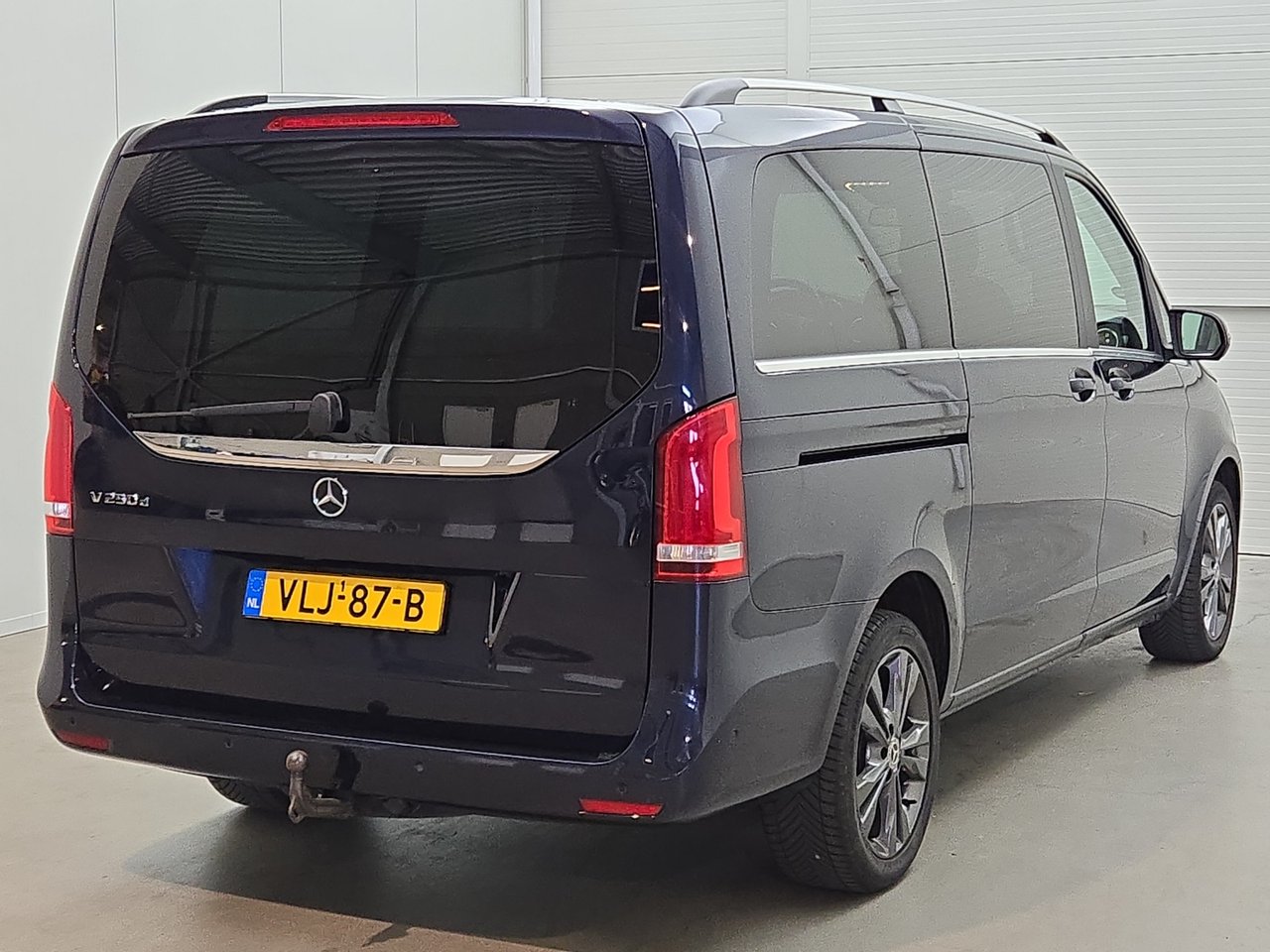 Mercedes-Benz V-klasse 250d Lang DC Avantgarde Edition 2018 – foto 5 – kavel bij BAS World Auctions, Veghel