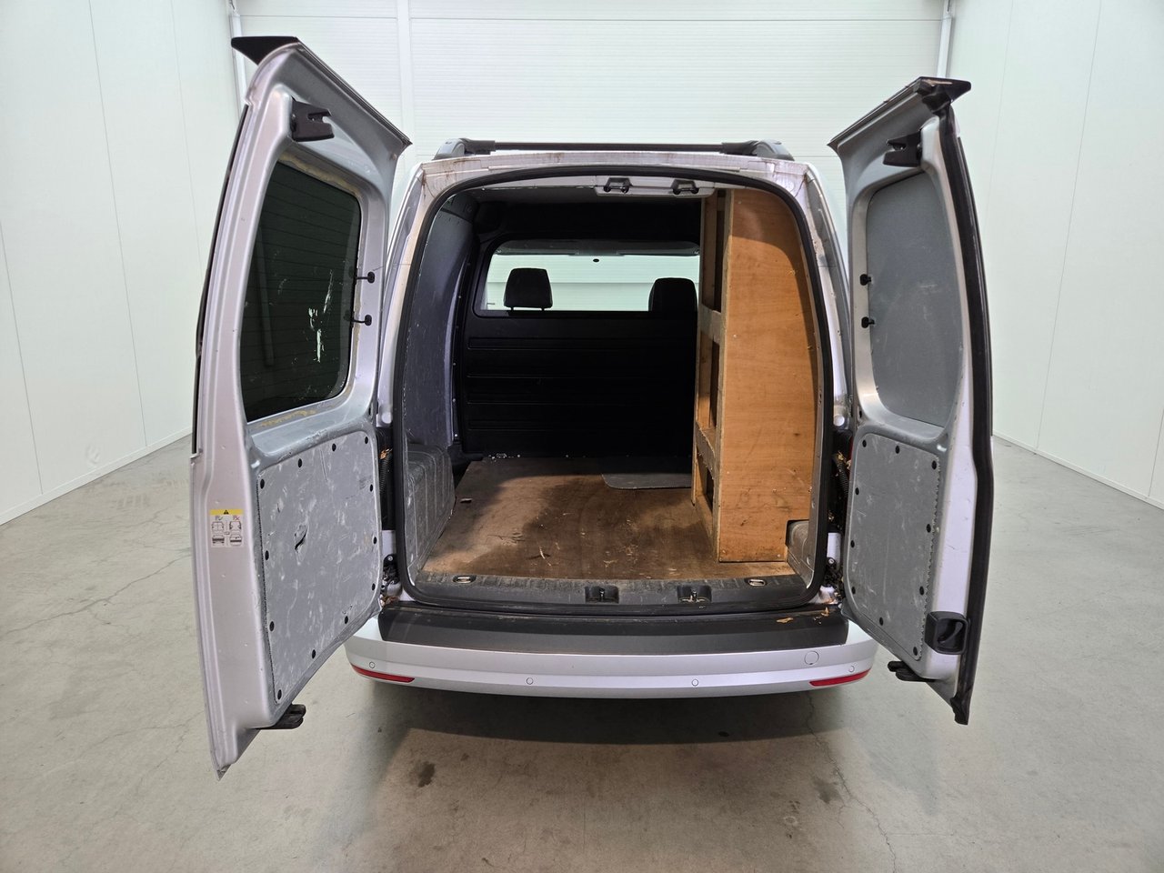 Volkswagen Caddy 2.0 TDI L1H1 BMT Trendline 2017 – foto 10 – kavel bij BAS World Auctions, Veghel