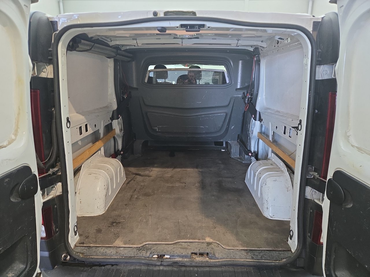 Opel Vivaro 1.6 CDTI L2H1 DC Edition 2018 – foto 10 – kavel bij BAS World Auctions, Veghel