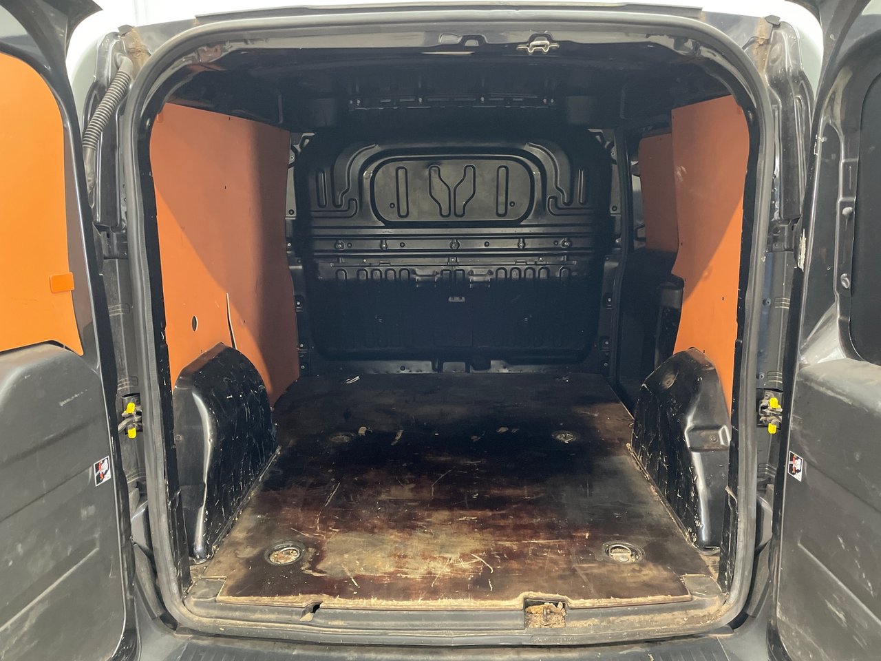 Fiat Doblò Cargo 1.6 MJ L1H1 ECO JET 2019 – foto 9 – kavel bij BAS World Auctions, Veghel