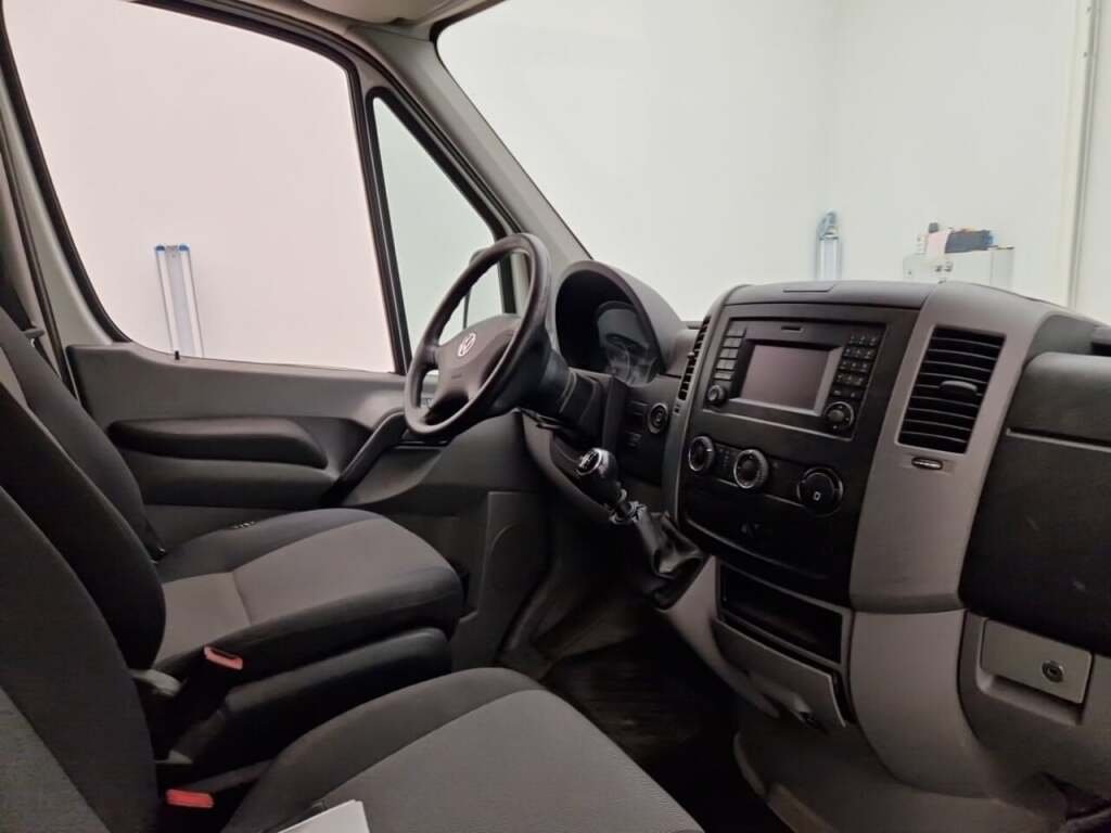 Volkswagen Crafter 30 2.0 TDI L1H2 2016 Airco – foto 4 – kavel bij BAS World Auctions, Veghel